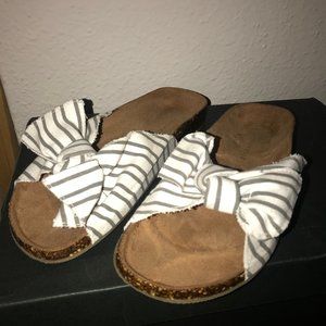 Beach slippers: Bow top